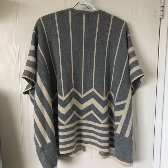 Vintage La fée Verte Knit Sweater Cape - Picture 4 of 12